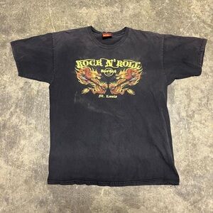 Hard Rock Cafe Black T-Shirt - Rock N' Roll Design